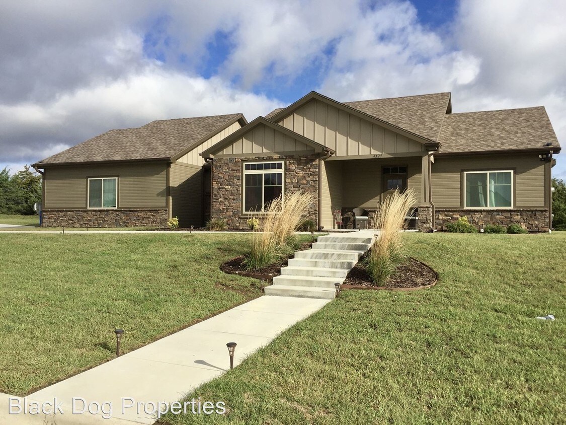 Primary Photo - 3 br, 2 bath House - 4524 Lamonte Dr.