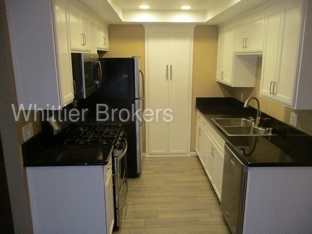 Foto del edificio - 1433 Forest Glen Dr