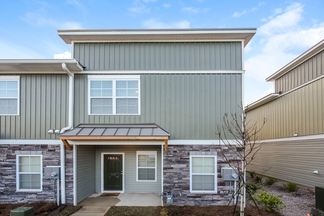 Building Photo - 308 High Grv Wy