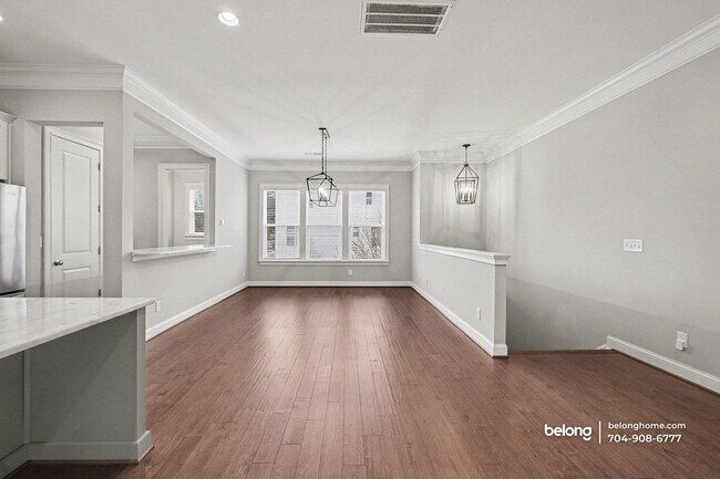 Building Photo - 15167 Rocky Blf Lp