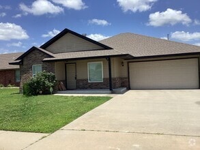 Building Photo - 1604 Penn Ln