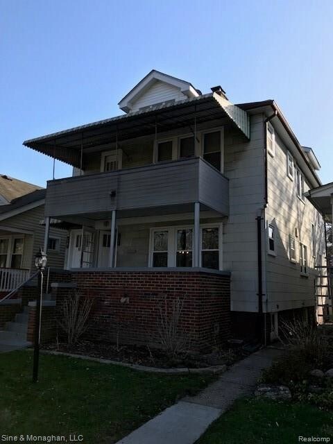 Foto del edificio - 1349 Wayburn St