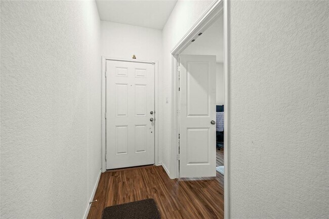 Foto del edificio - 5653 Bellissima Way