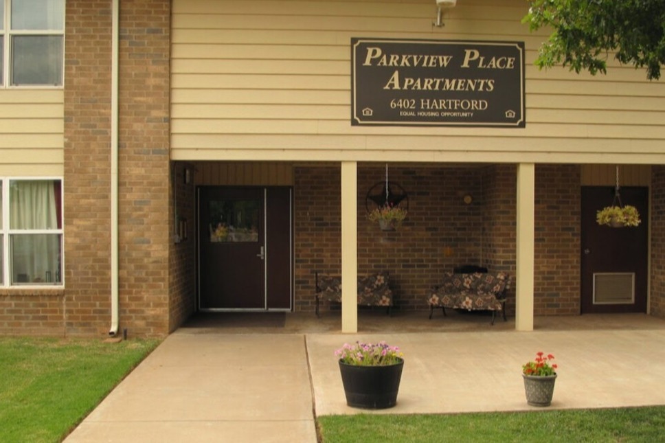 Primary Photo - Parkview Place Apartments