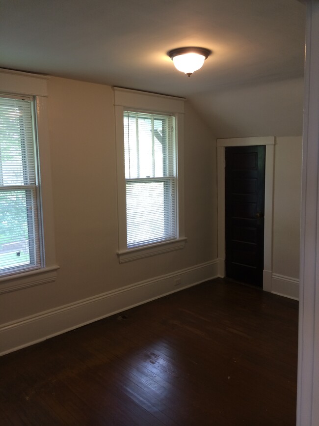 Building Photo - 1341 Mordecai Dr