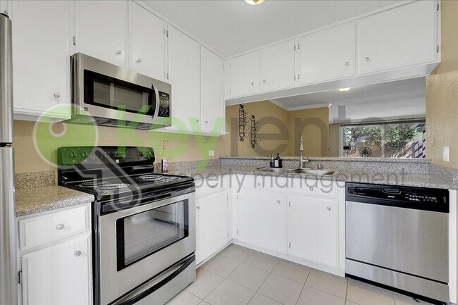 Foto del edificio - 2254 Woodside Ln