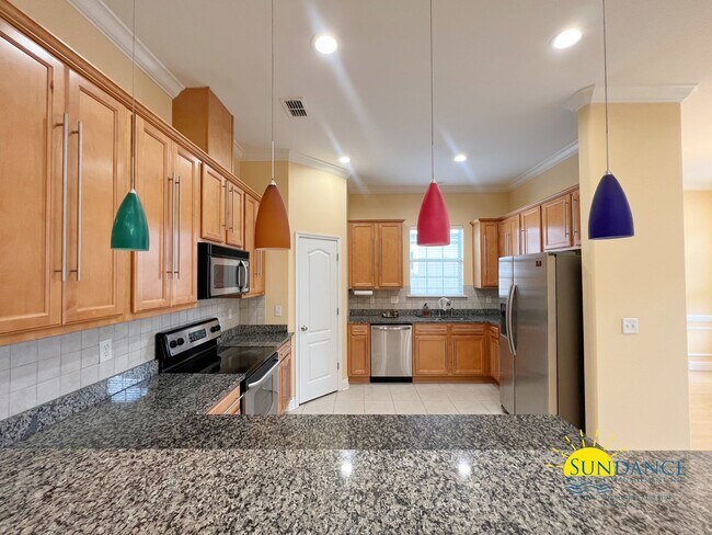 Building Photo - Spacious 3-Bedroom Home with Florida Room in the Heart of Fort Walton Beach!