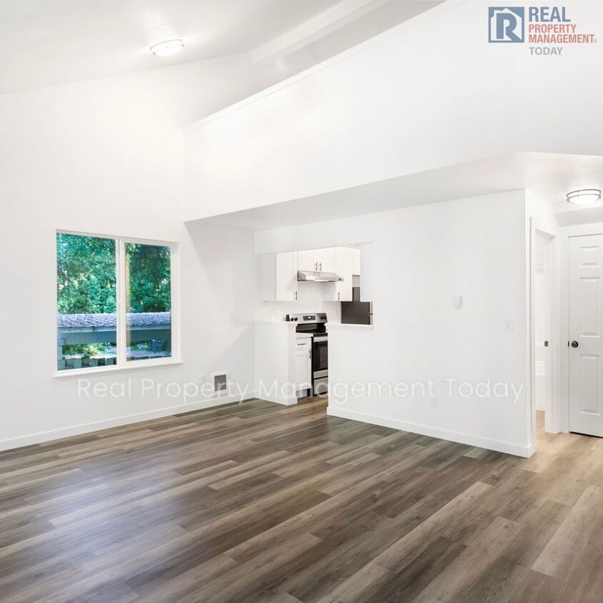 Primary Photo - Freshly Updated 1-Bedroom Loft Featuring a...