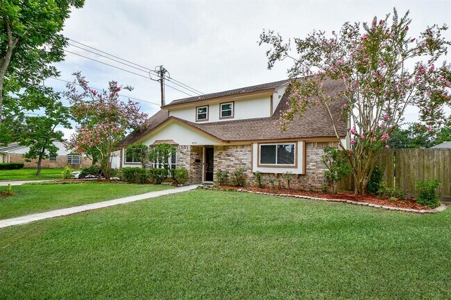 Foto del edificio - 8910 Sandstone Rd