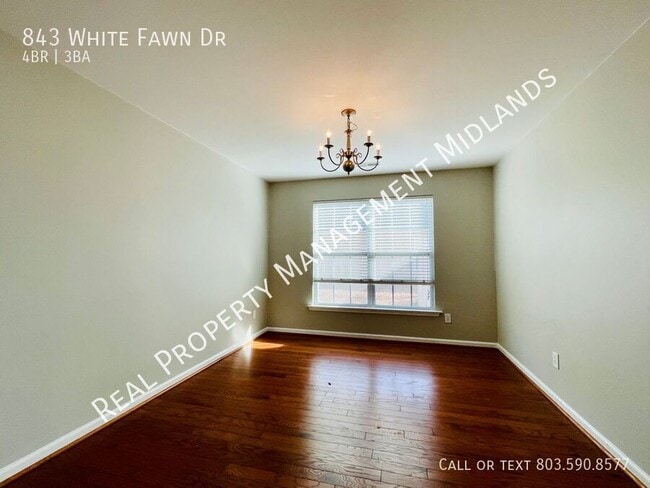 Foto del edificio - 843 White Fawn Dr