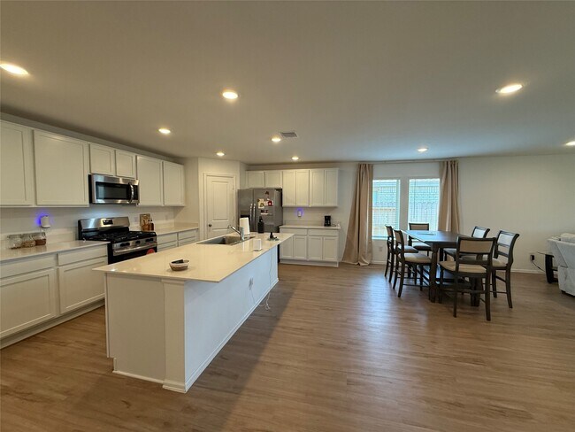Building Photo - 18634 Gravago Ln