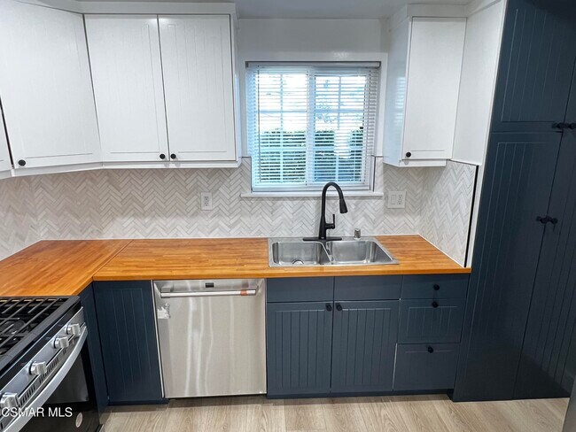 Foto del edificio - 2002 Calle La Sombra