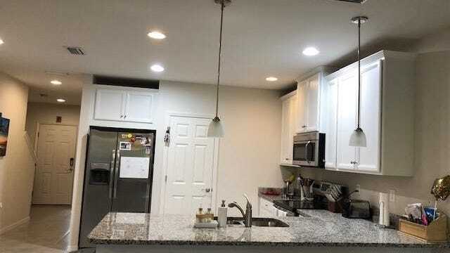 Foto del edificio - 12571 Laurel Cove Dr