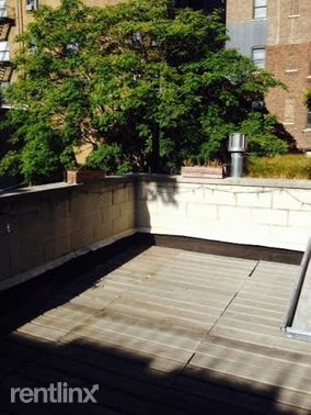 Building Photo - 46 W 76th St