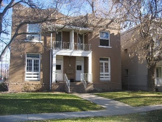 Primary Photo - 801 S Park St