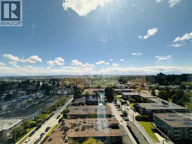 Photo du bâtiment - 6537-6537 Telford Ave