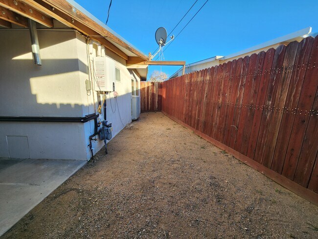 Patio interior - 7444 Borrego Trl