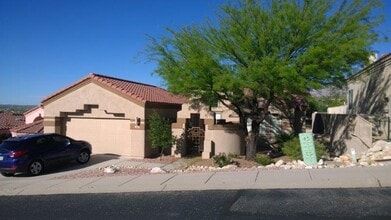 Building Photo - 10110 N Bighorn Butte Dr