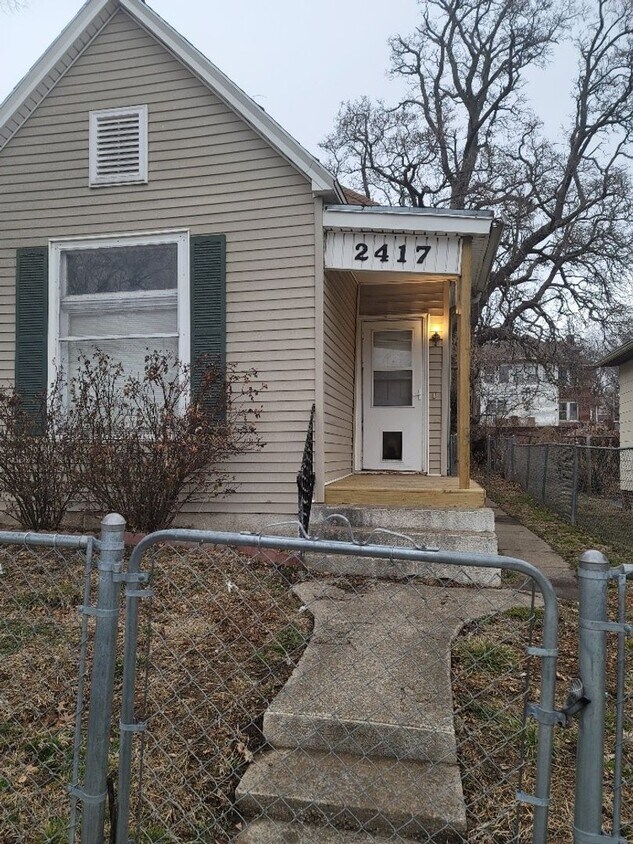 Primary Photo - 2 Bedroom newly remodeled unit!