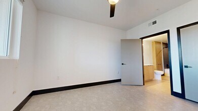 Interior Photo - Griffis Platinum Triangle