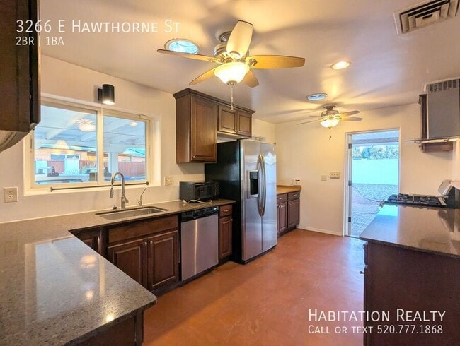 Foto del edificio - 3266 E Hawthorne St