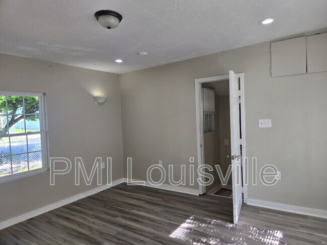 Foto del edificio - 451 N 25th St