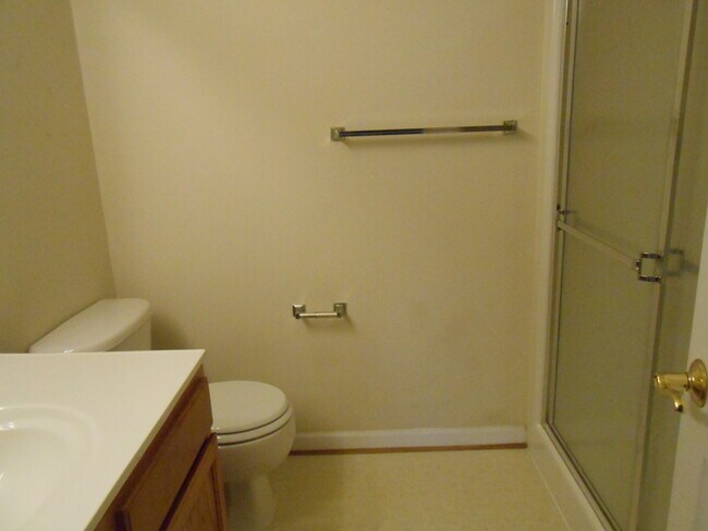 Building Photo - 2029 Windsong Dr