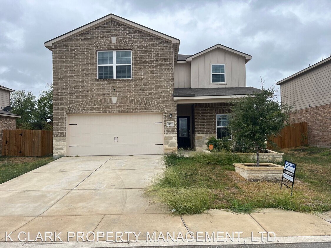 Primary Photo - 5 br, 2.5 bath House - 6203 COOPER CASH