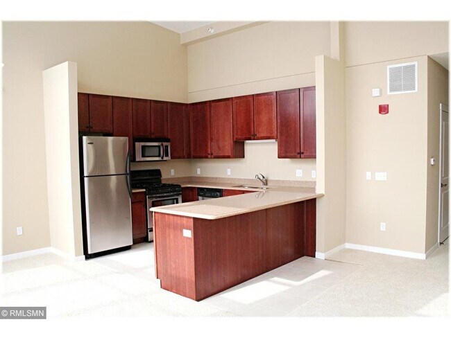 Foto del edificio - 1070 Grandview Ct NE