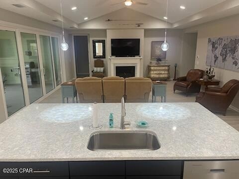 Foto del edificio - 9431 Paradise Dr