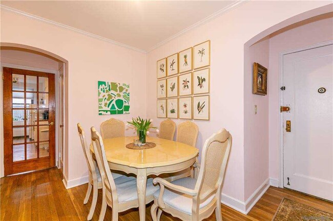 Foto del edificio - 1 Town House Pl