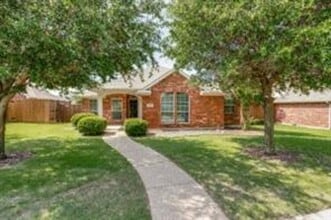 Building Photo - 11923 Stephenville Dr