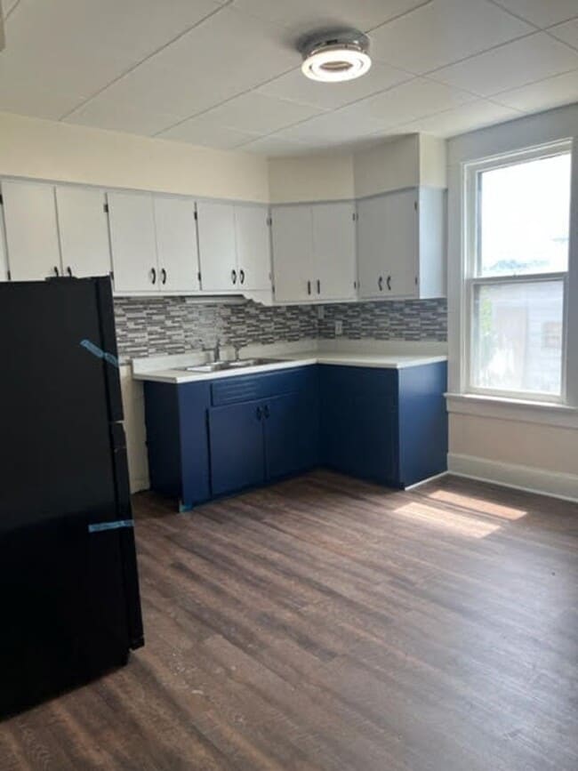 Building Photo - 1843-1845 W 3rd St