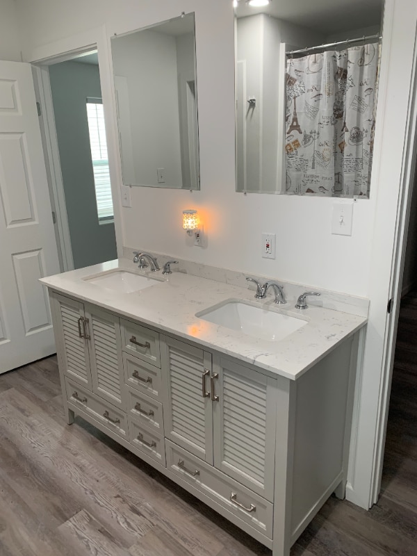 Building Photo - 809 Harrison Ave