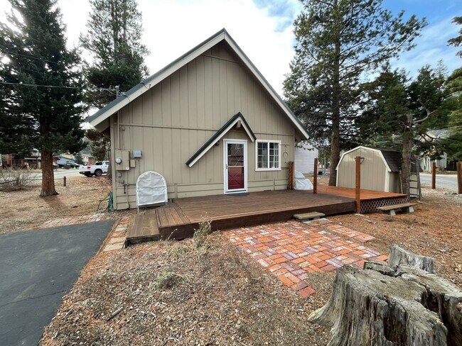 Foto del edificio - Adorable Cabin Nestled in Beautiful Meyers...