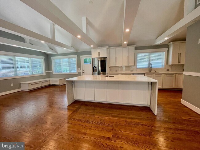 Foto del edificio - 1609 N Kirkwood Rd