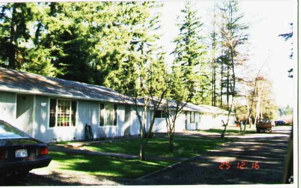 Primary Photo - 9403-9405 9411 130th St. Ct E