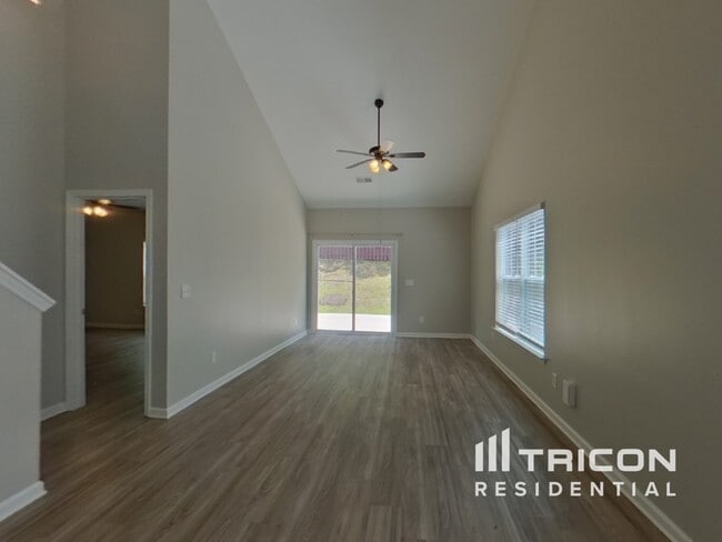Foto del edificio - 239 Ridge Terrace Ln