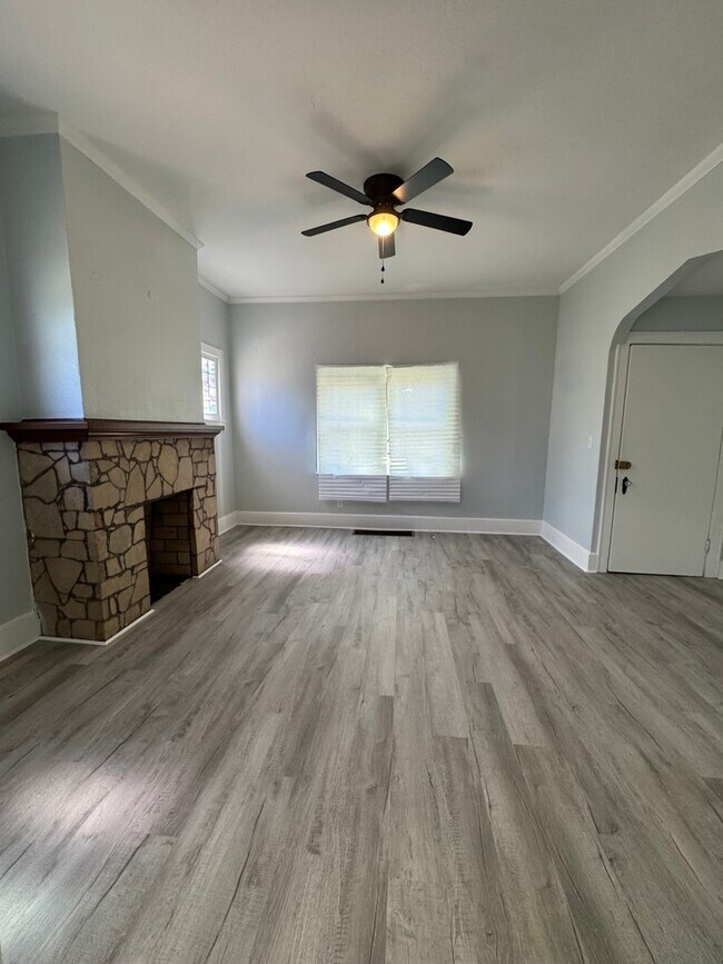 Foto del edificio - 720 E 14th St
