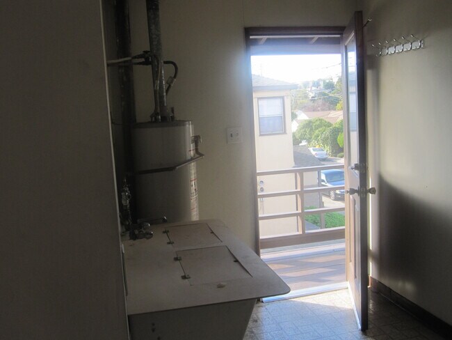 Foto del edificio - 3101 Carlson Blvd