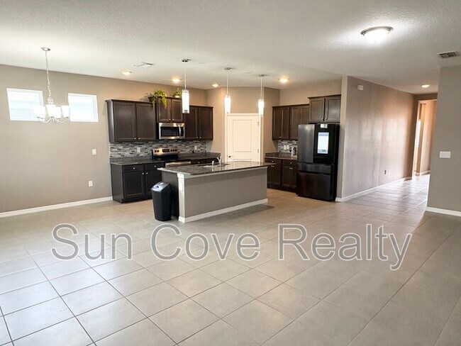 Building Photo - 31818 Tansy Bnd