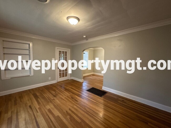 Building Photo - Hidden Collierville Gem on 1 ACRE!