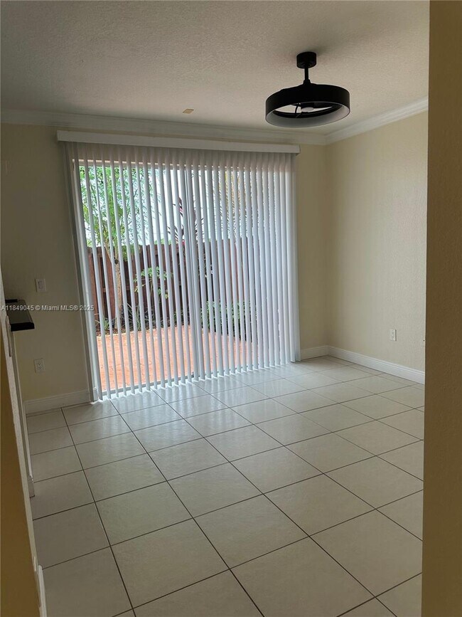 Foto del edificio - 12488 SW 126th Ave