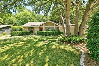 Building Photo - 9403 Longvale Dr