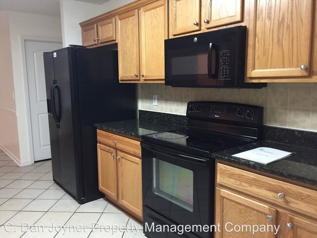 Building Photo - 1 Kirkshire Ln