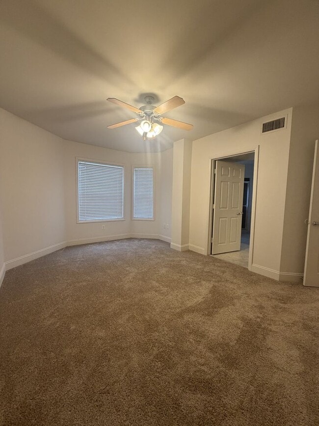 Interior Photo - Park Plaza @ Belvidere