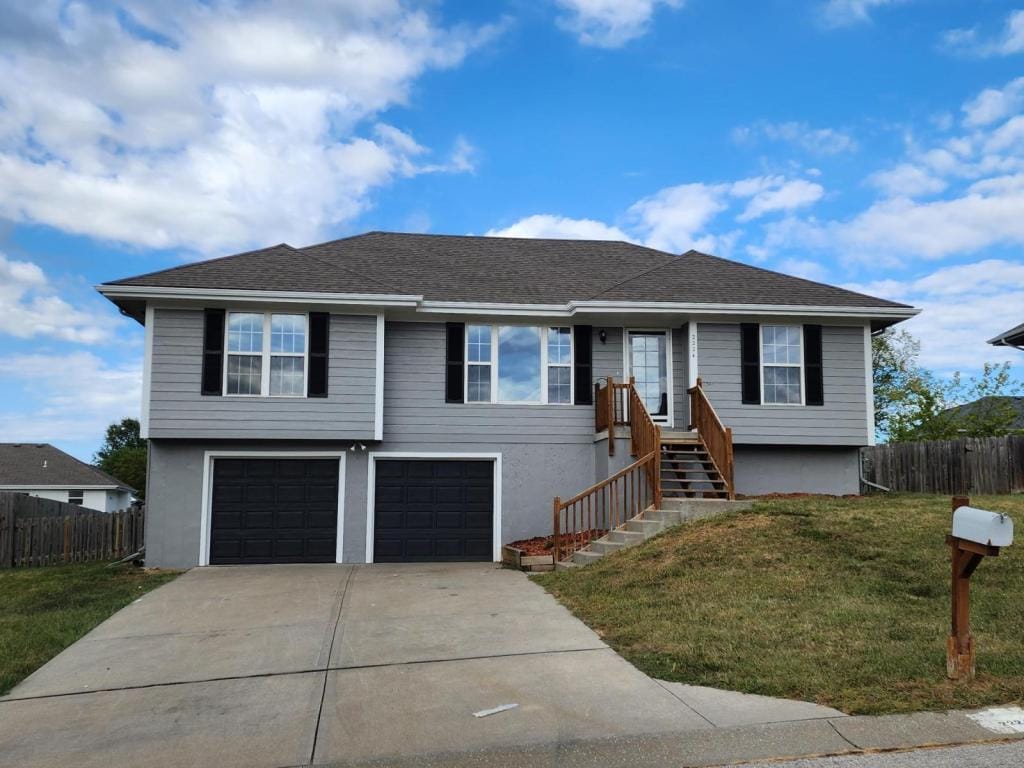Primary Photo - 2224 Chanticleer St