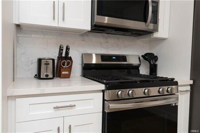 Foto del edificio - 5840 White Oak Ave