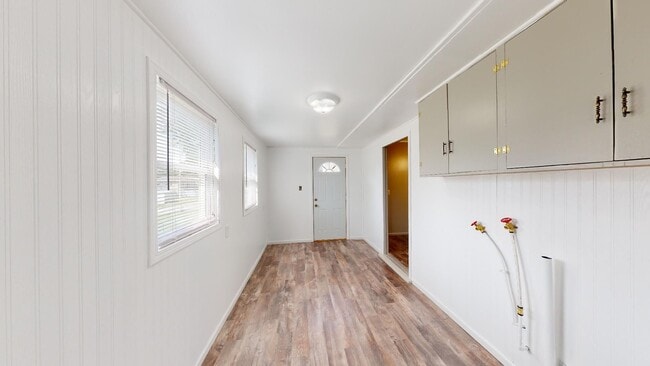 Building Photo - 3 bed close to Belt and 36 Hwy