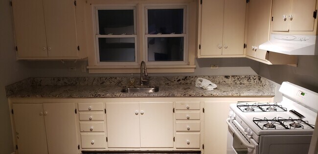 Foto del edificio - 63 E Crystal Lake Ave